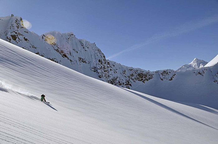 tyax heli skiing BC high alpine terrain, Tyax Lodge and Heliskiing 