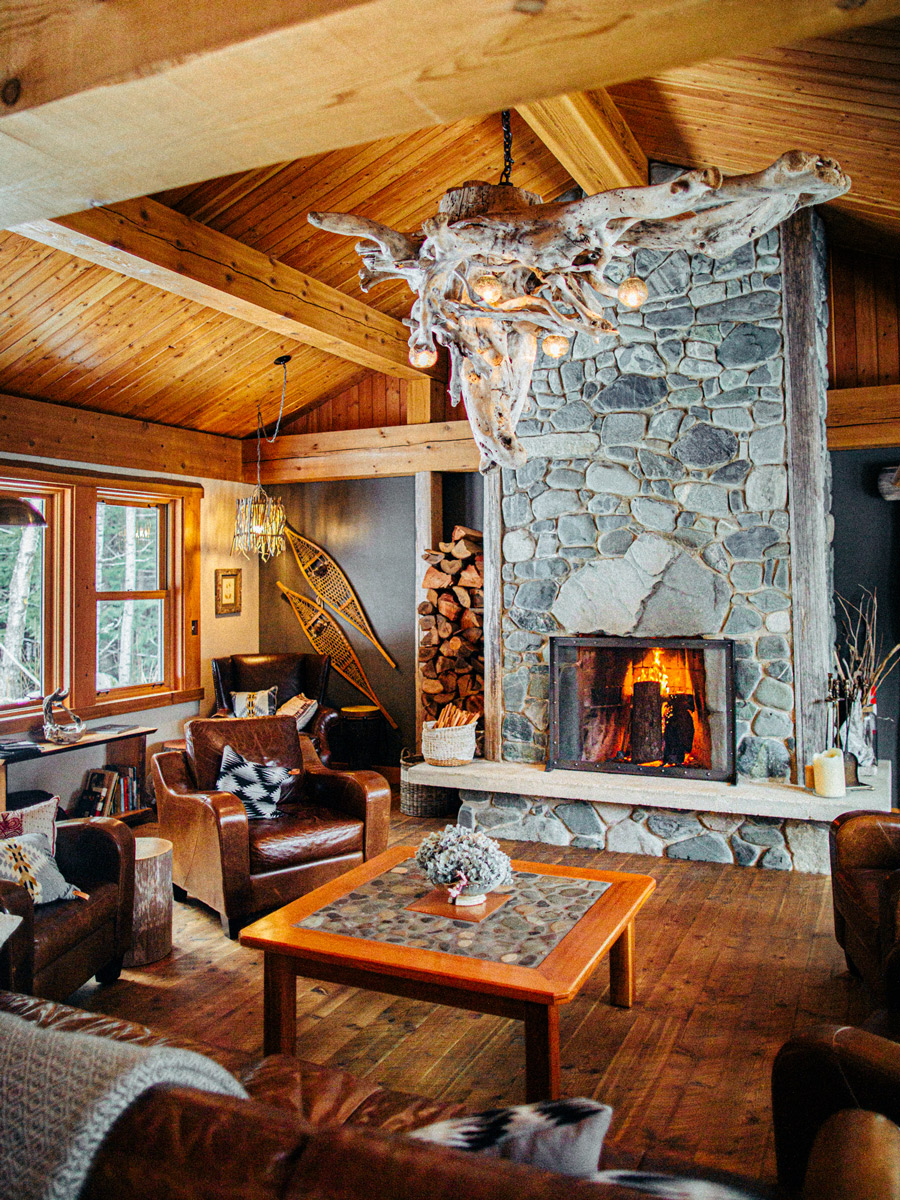 Great Bear Heli Skiing living room 