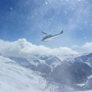 RK Heli Skiing BC chopper, RK heliskiing Canada mountains