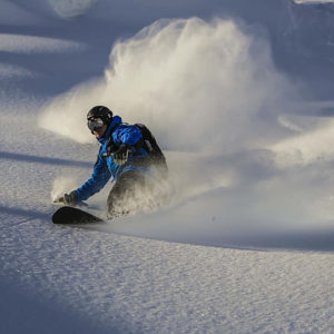 heli-snowboarding powder, heli boarding powder 